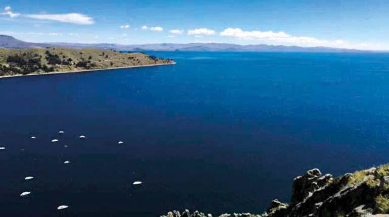 El lago Titicaca marca nuevo nivel mínimo histórico por falta de lluvias, según el Senamhi