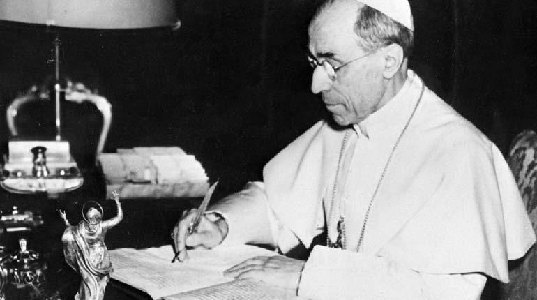 El papa Pío XII sabía del Holocausto, según una carta inédita de los Archivos Vaticanos