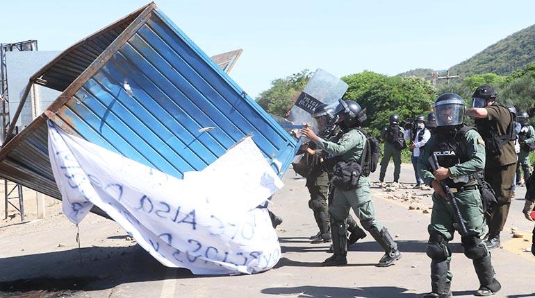 Desbloquean Mairana, pero la ruta nueva al oriente sigue intransitable