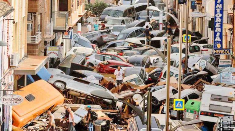 Las inundaciones en Valencia, España, dejan casi 100 muertos