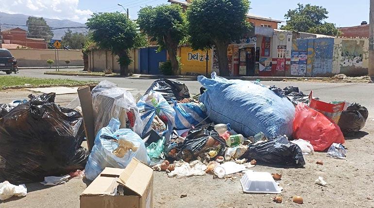 Limitan recojo de basura y acceso a otros servicios por falta de diésel en la ciudad