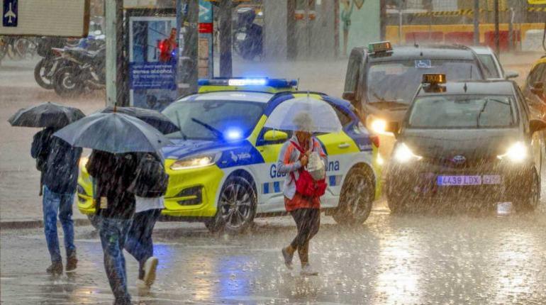 En España, las lluvias torrenciales inundan ahora Cataluña