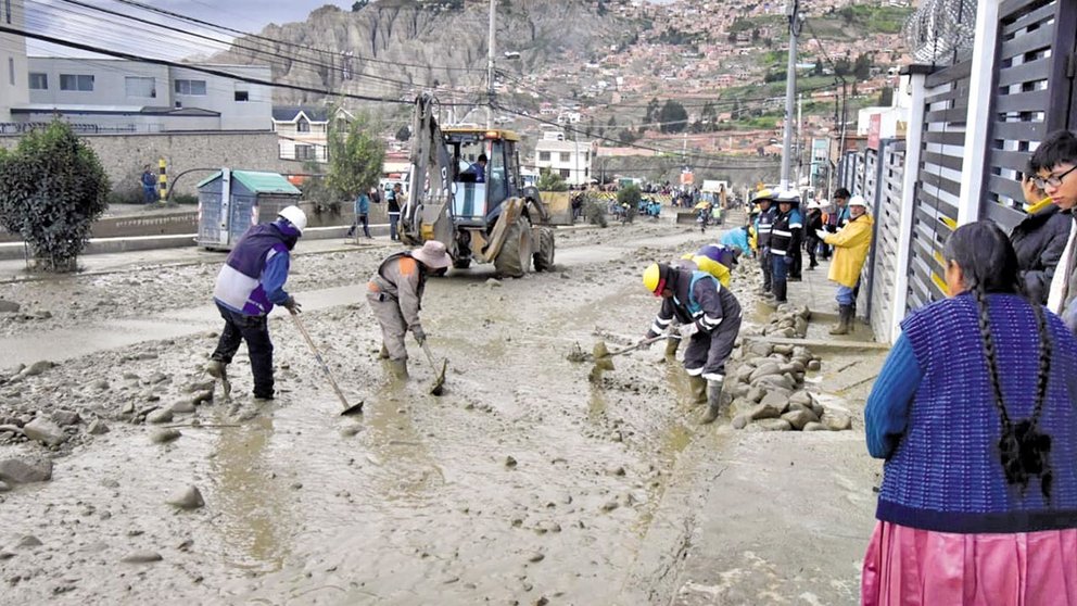 Riada deja 1 muerto en La Paz, hay 36 mil familias afectadas en el país