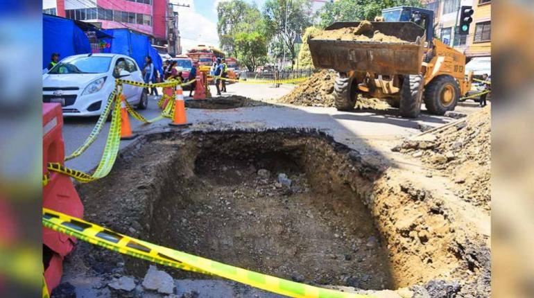 Baches se apoderan de vías principales y aseguran que daños se dan por 4 factores