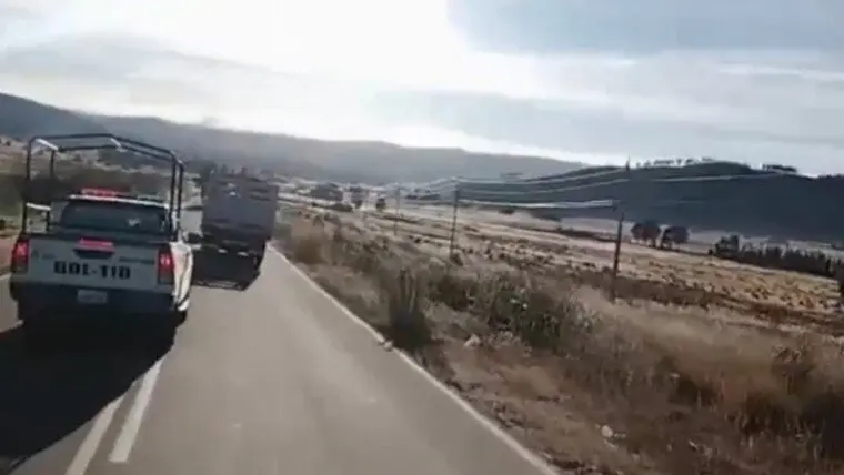 Policía desbloquea la ruta antigua Cochabamba – Santa Cruz tras pausa humanitaria del evismo