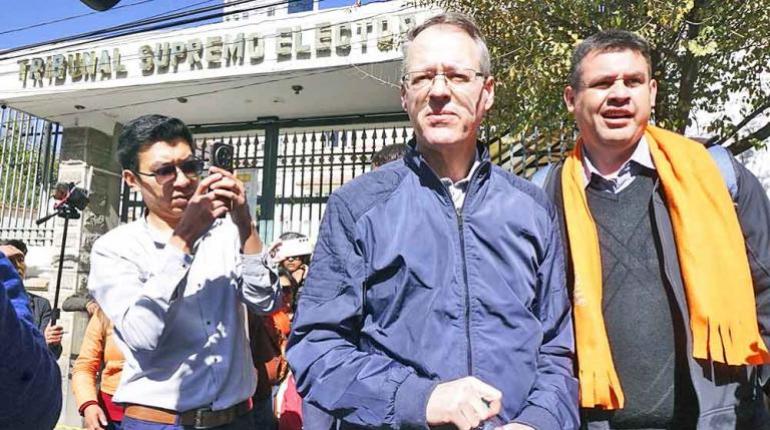 Andrónico resiste un boicot evista, en tanto Jaime Dunn pelea su habilitación