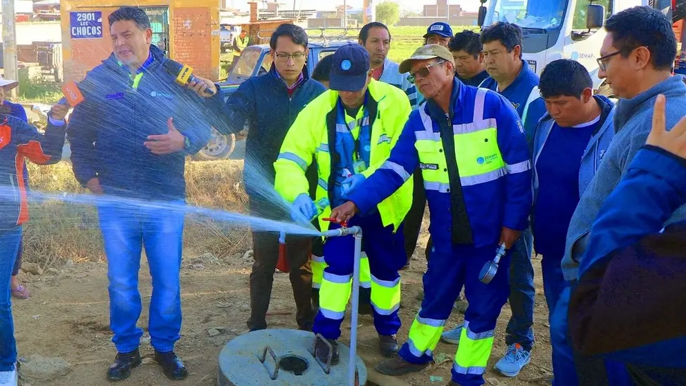 Semapa hace pruebas para agua potable en Maica Central