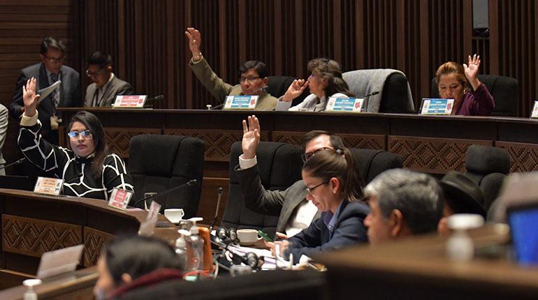 Senado aprueba proyecto de ley que busca sancionar el bloqueo de caminos