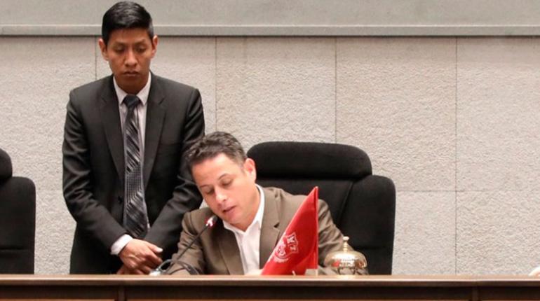 Lara posterga, sin fecha, interpelaciones al Ministro de Hidrocarburos